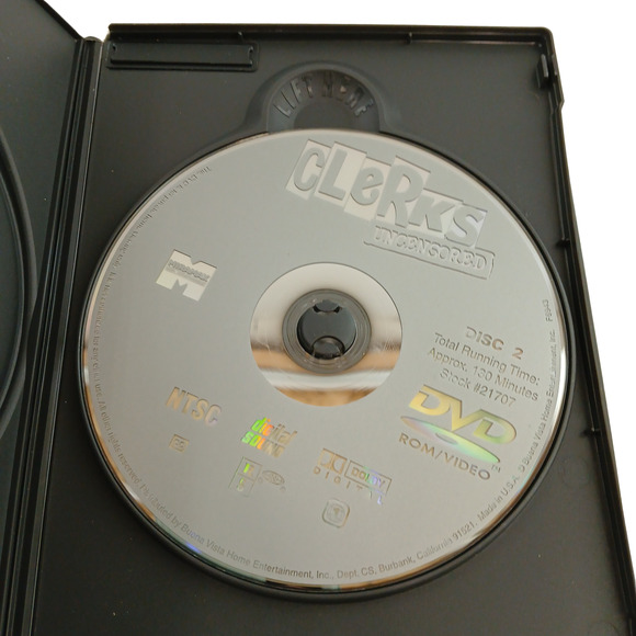 Clerks Uncensored 2‑Disc DVD – Animated Series, Kevin Smith Commentary & Extras - Picture 12 of 13